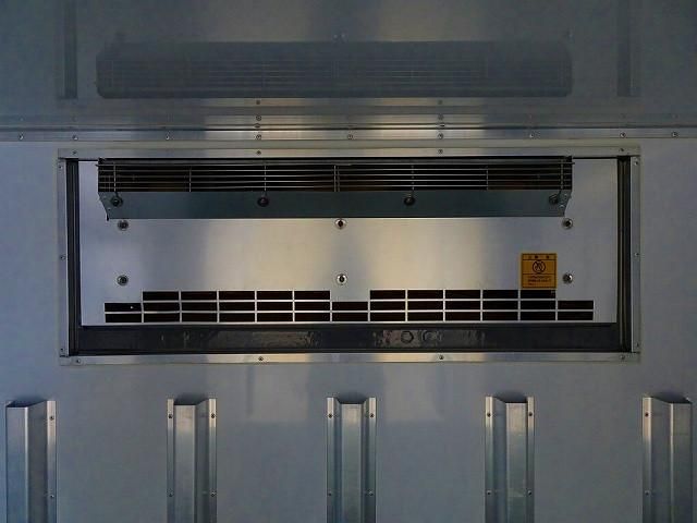 HINO DUTRO 2018 Image 31