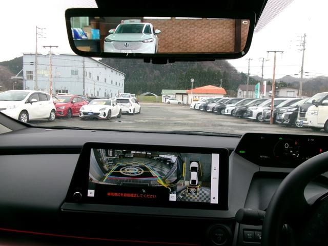 TOYOTA PRIUS 4WD 2023 Image 31