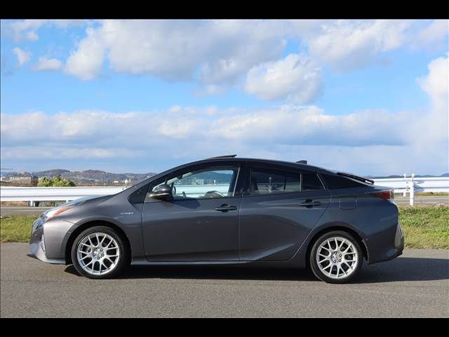 TOYOTA PRIUS 4WD 2016 Image 31