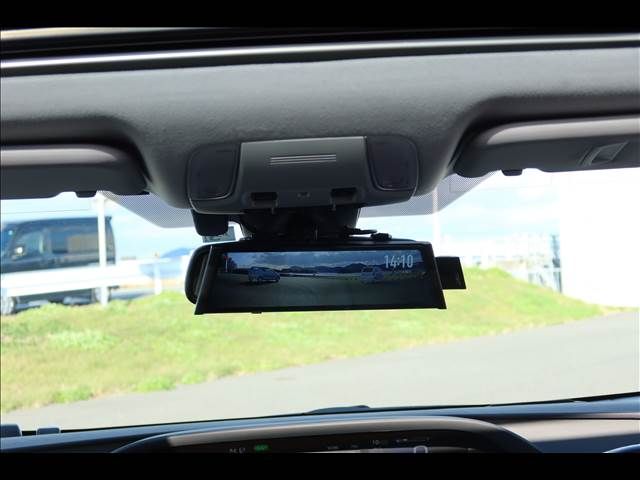 TOYOTA PRIUS 4WD 2016 Image 31