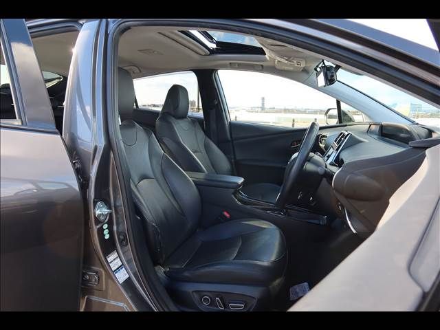 TOYOTA PRIUS 4WD 2016 Image 31