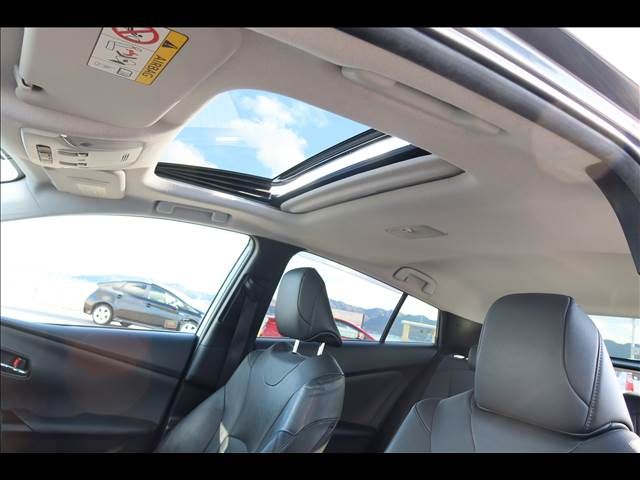 TOYOTA PRIUS 4WD 2016 Image 31