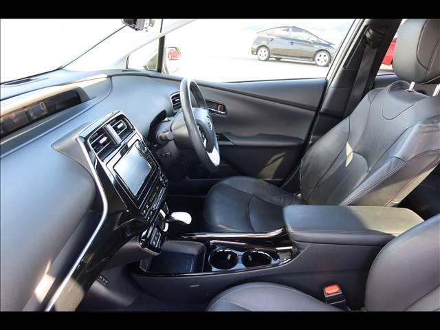 TOYOTA PRIUS 4WD 2016 Image 31