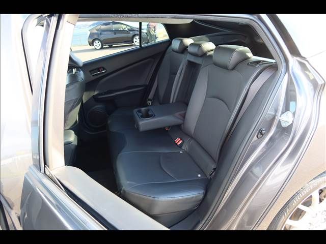 TOYOTA PRIUS 4WD 2016 Image 31