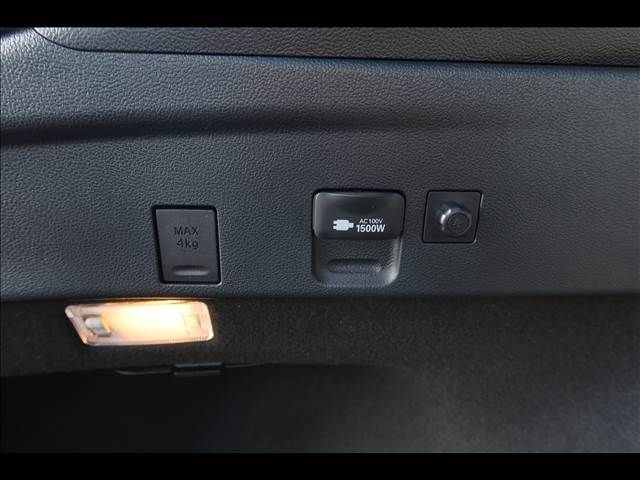 TOYOTA PRIUS 4WD 2016 Image 31