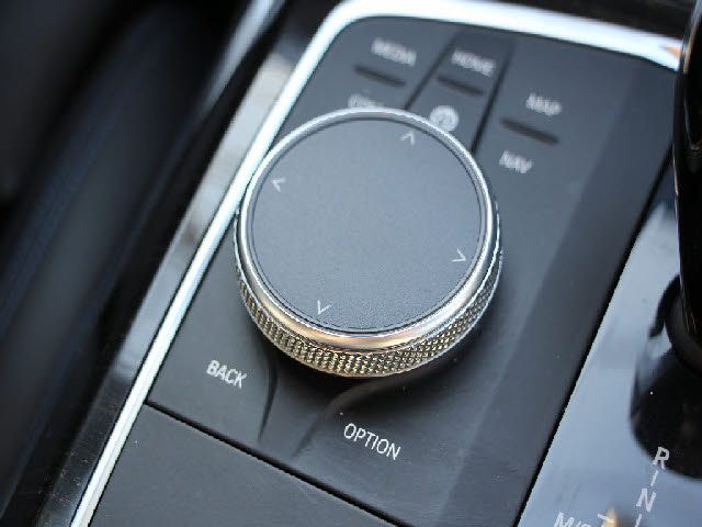 BMW 3SERIES SEDAN 2019 Image 31