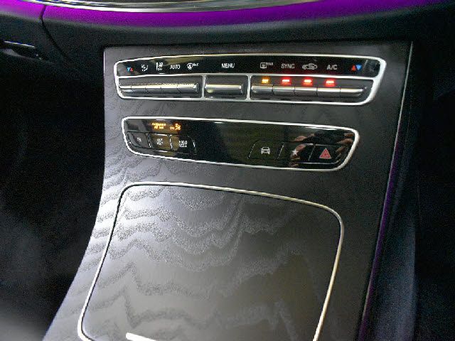 MERCEDES BENZ E CLAS 2021 Image 31