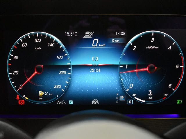 MERCEDES BENZ E CLAS 2021 Image 31