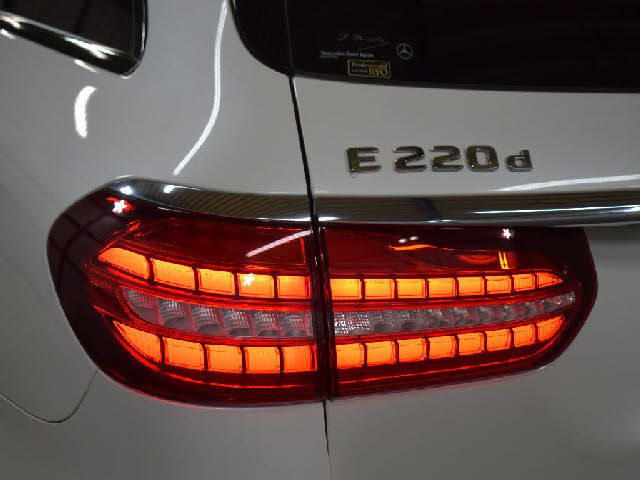 MERCEDES BENZ E CLAS 2021 Image 31