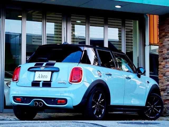 BMW MINI COOPER S 5DOOR 2019 Image 31