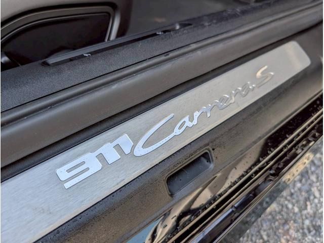 PORSCHE 911 2019 Image 31