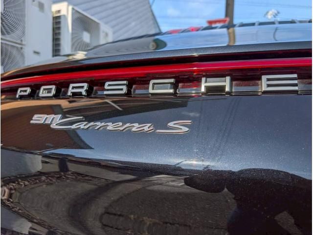 PORSCHE 911 2019 Image 31