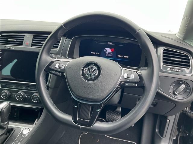 VOLKSWAGEN GOLF 2019 Image 31