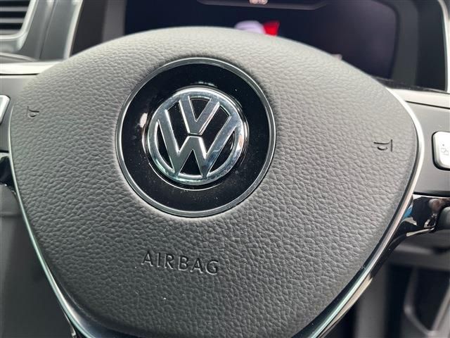 VOLKSWAGEN GOLF 2019 Image 31