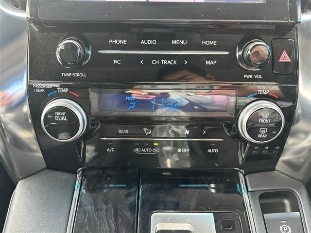 TOYOTA ALPHARD 2023 Image 31