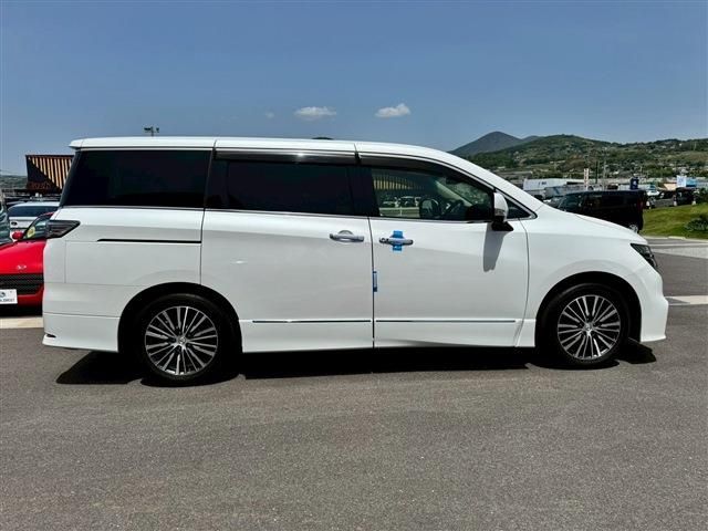 NISSAN ELGRAND 2021 Image 31