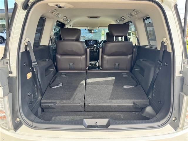 NISSAN ELGRAND 2021 Image 31