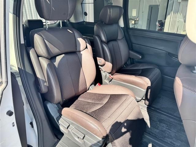 NISSAN ELGRAND 2021 Image 31