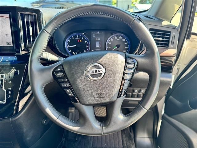 NISSAN ELGRAND 2021 Image 31