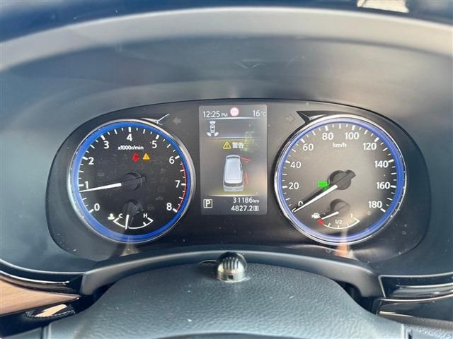 NISSAN ELGRAND 2021 Image 31