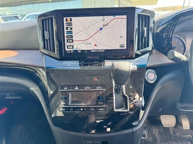 NISSAN ELGRAND 2021 Image 31