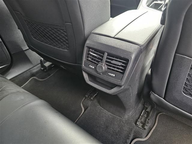 PEUGEOT 3008 2018 Image 31