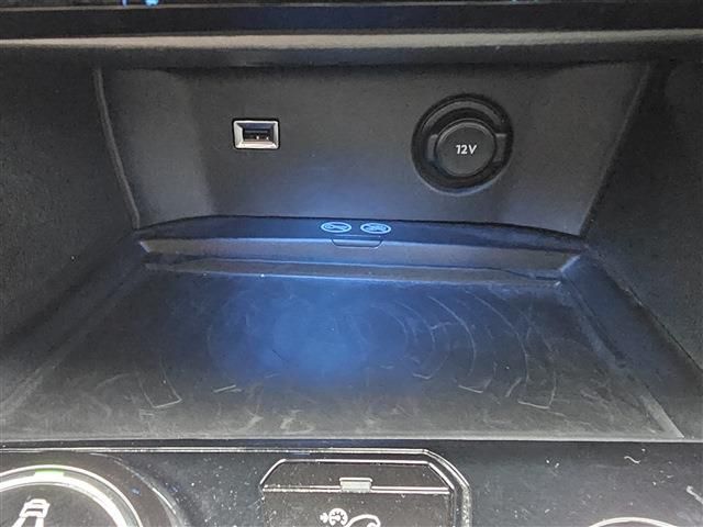 PEUGEOT 3008 2018 Image 31