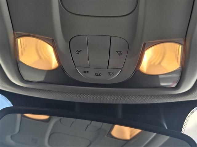 JEEP RENEGADE 2021 Image 31