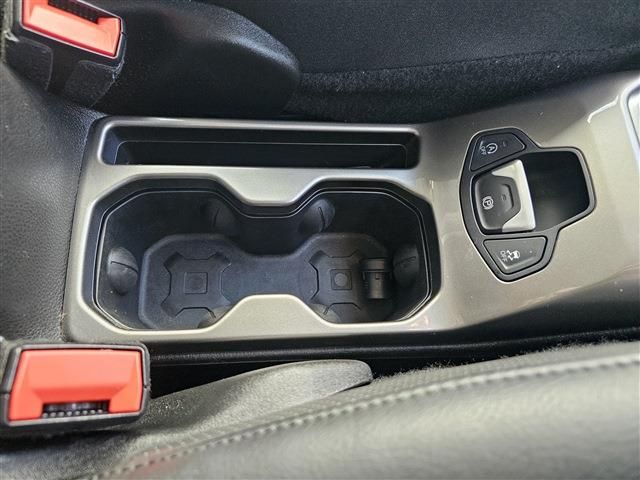 JEEP RENEGADE 2021 Image 31