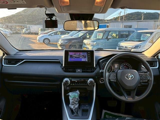 TOYOTA RAV4 2WD 2021 Image 31