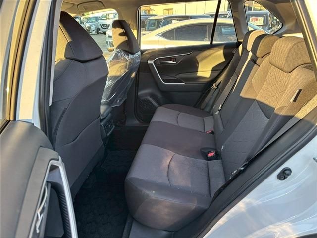 TOYOTA RAV4 2WD 2021 Image 31