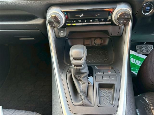 TOYOTA RAV4 2WD 2021 Image 31