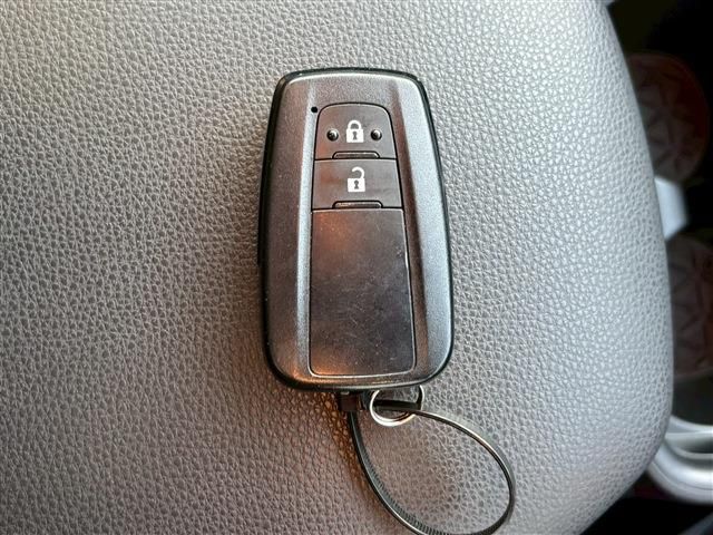 TOYOTA RAV4 2WD 2021 Image 31