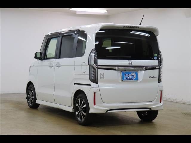 HONDA N BOX CUSTOM 2019 Image 31