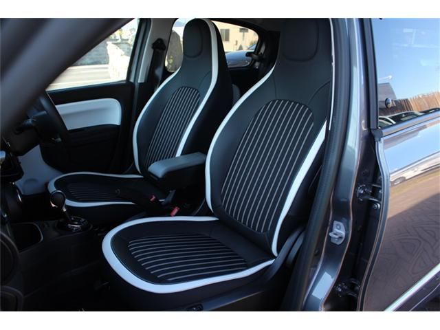 RENAULT TWINGO 2022 Image 31