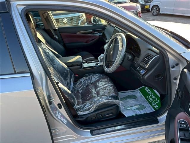 TOYOTA CROWN SEDAN HYBRID 2014 Image 31