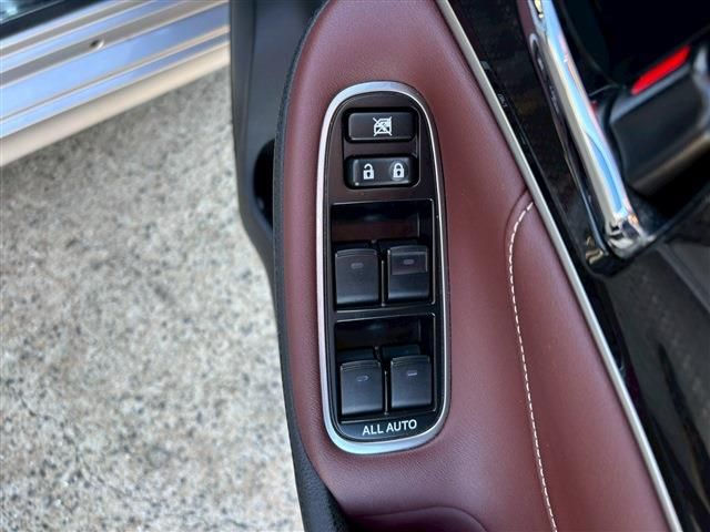 TOYOTA CROWN SEDAN HYBRID 2014 Image 31