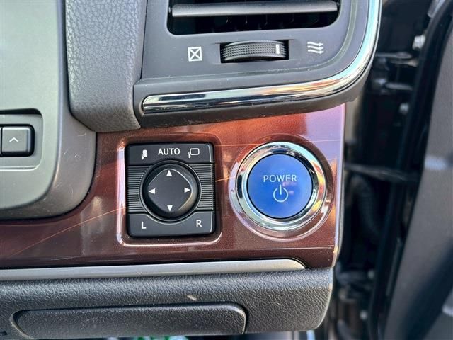 TOYOTA CROWN SEDAN HYBRID 2015 Image 31