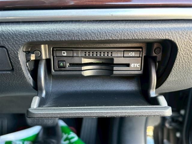 TOYOTA CROWN SEDAN HYBRID 2015 Image 31