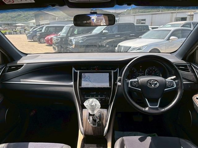 TOYOTA HARRIER 2WD 2014 Image 31