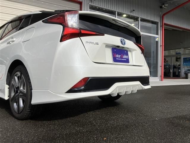 TOYOTA PRIUS 2019 Image 31
