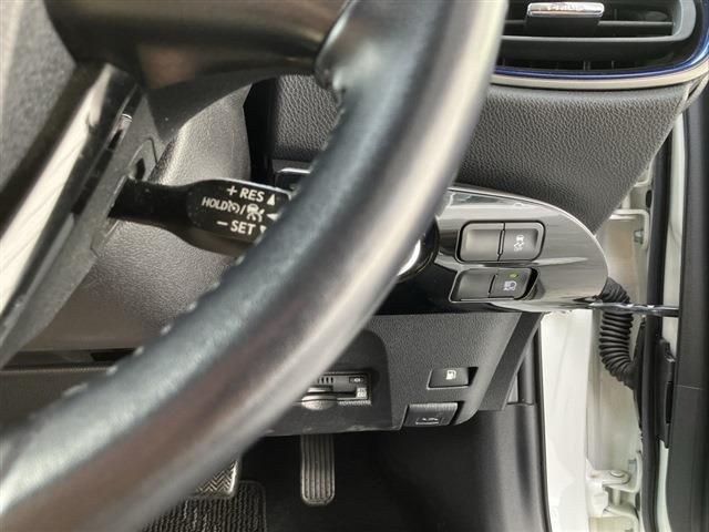 TOYOTA PRIUS 2019 Image 31