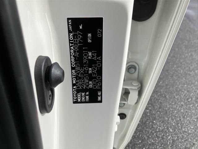 TOYOTA PRIUS 2019 Image 31