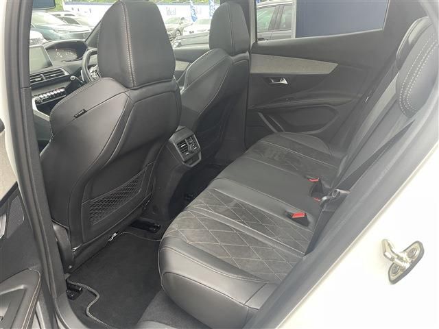 PEUGEOT 3008 2018 Image 31