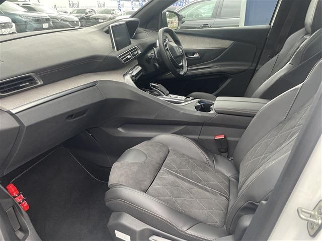 PEUGEOT 3008 2018 Image 31