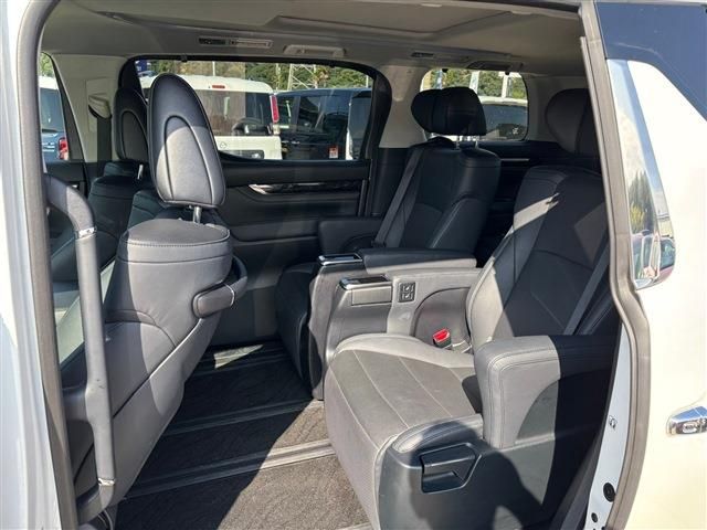 TOYOTA ALPHARD 2023 Image 31