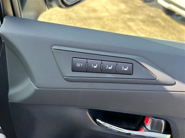 TOYOTA ALPHARD 2023 Image 31