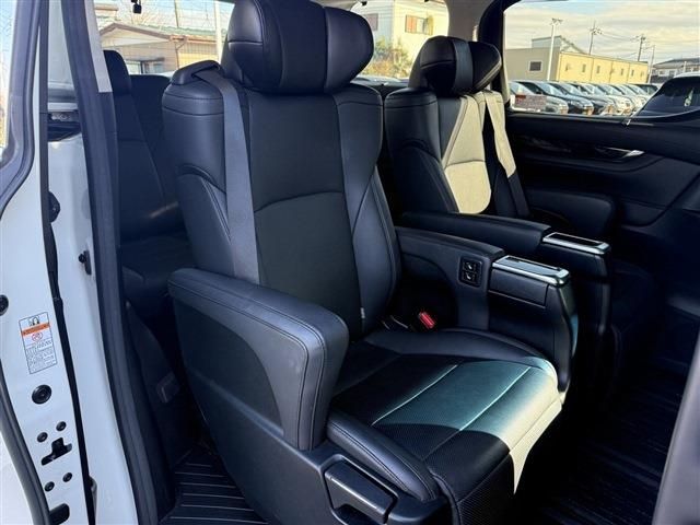 TOYOTA ALPHARD 2020 Image 31