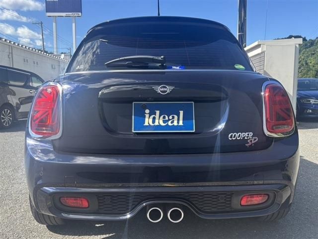 BMW MINI COOPER SD 5DOOR 2020 Image 31