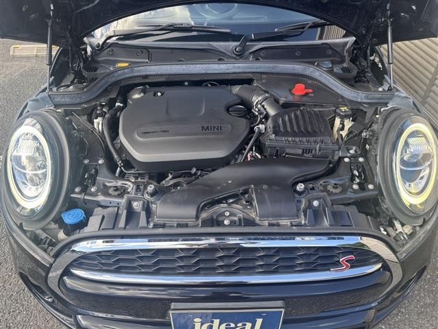 BMW MINI COOPER SD 5DOOR 2020 Image 31